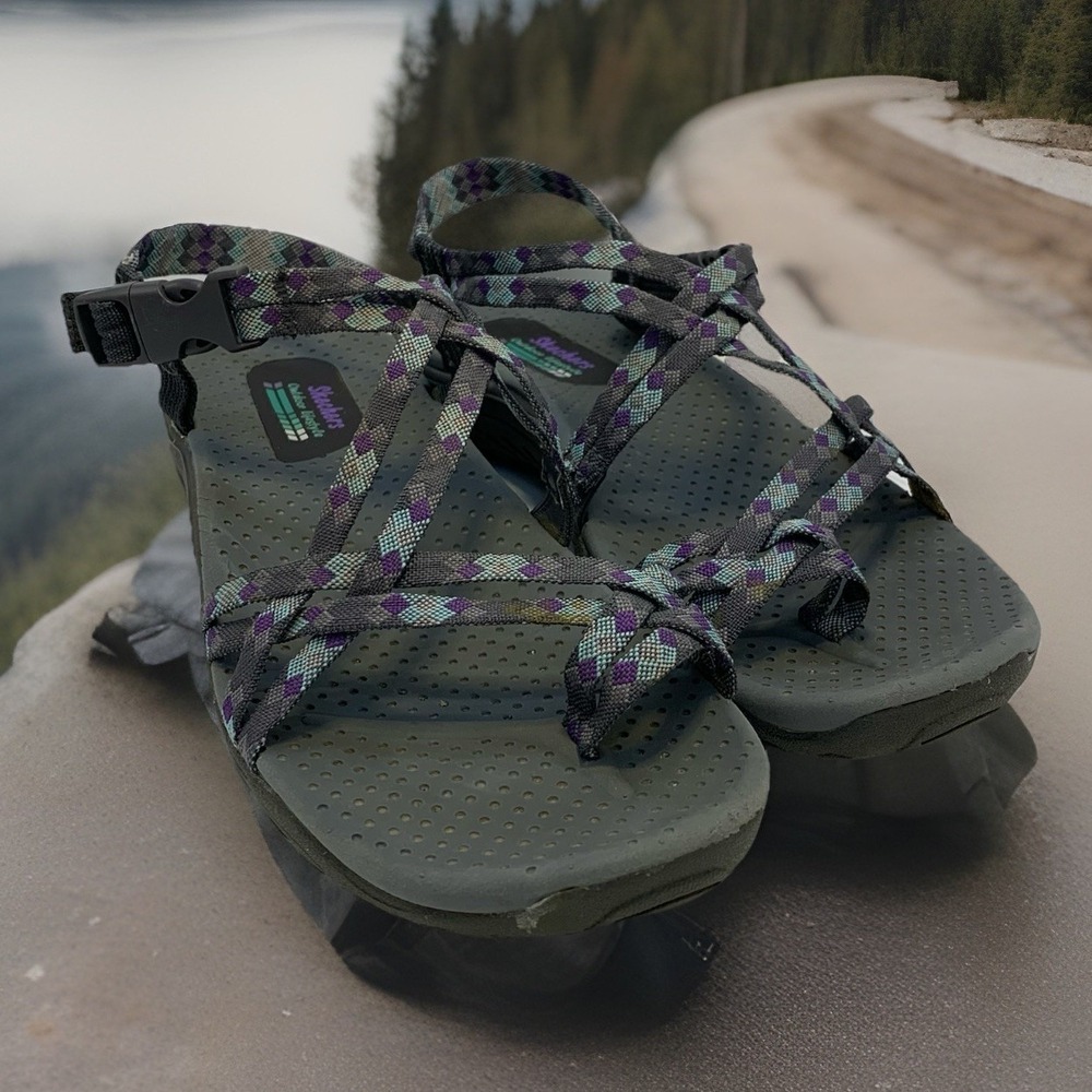 Skechers Outdoor Lifestyle Size 9?  Womens Reggaes Toe Loop Jamrock grey 8834166